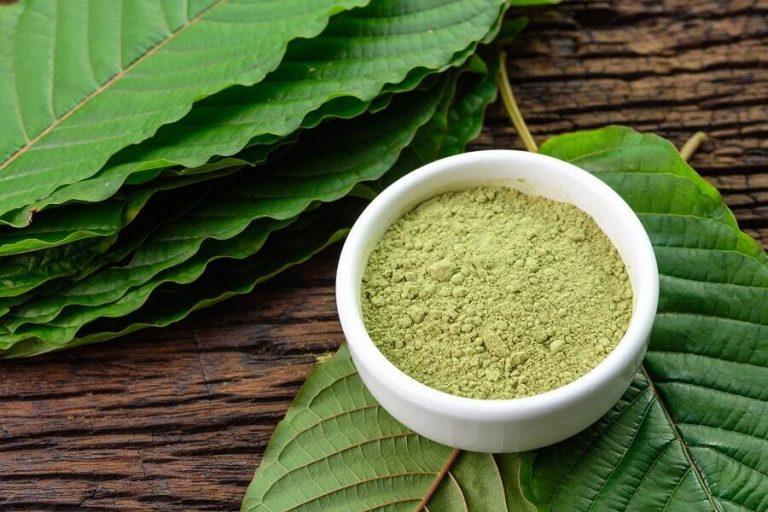 Struggling with Stress or Pain? Can Kratom Extracts Offer Relief?